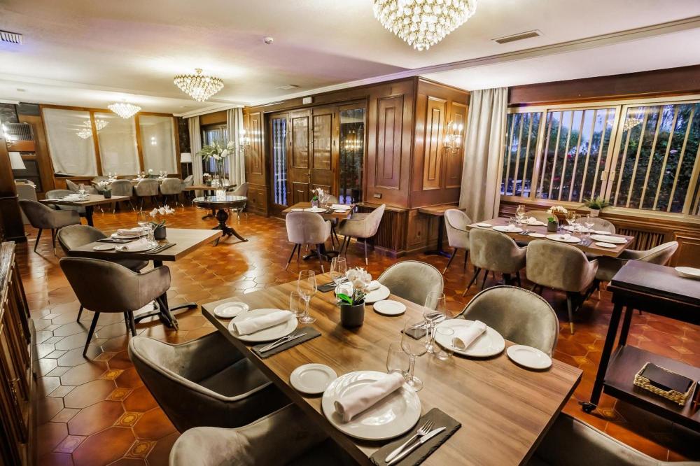 Hotel Conde Rodrigo II by EME Hoteles Over view