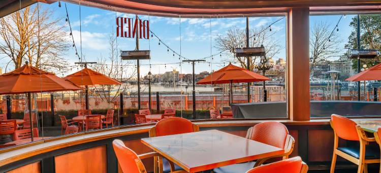 维多利亚海港戴斯酒店(Days Inn by Wyndham Victoria on the Harbour)图片