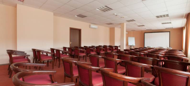 里贾纳纳彼得堡斯克伊酒店(Regina Hotel on Peterburgskaya)图片