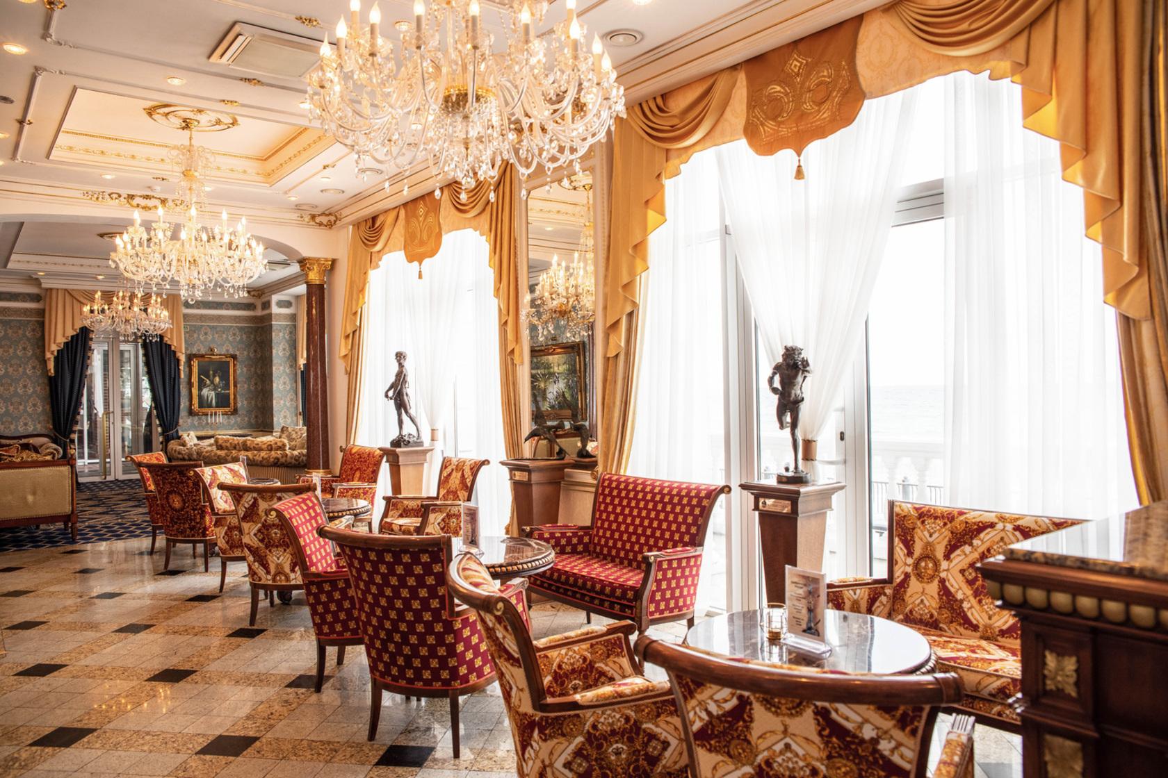 Grand Palace HotelOver view