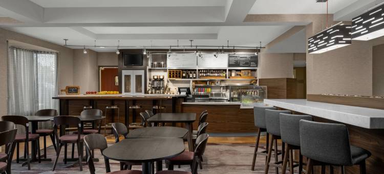 印第安纳波利斯西北万怡酒店(Courtyard Indianapolis Northwest)图片