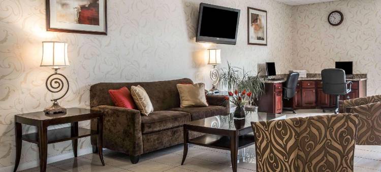 尤福拉湖附近凯艺套房酒店(Quality Inn & Suites Near Lake Eufaula)图片