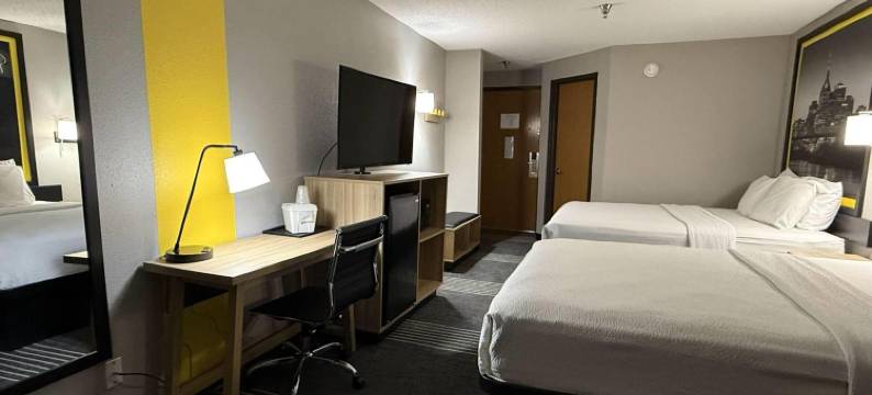 温德姆速8酒店查塔努加东/汉密尔顿广场(Super 8 by Wyndham Chattanooga East - Hamilton Place)图片