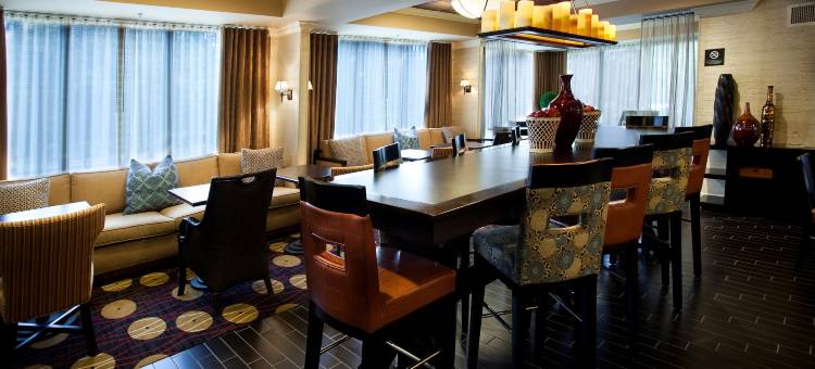 诺克罗斯-桃树角欢朋酒店(Hampton Inn Peachtree Corners/Norcross)图片