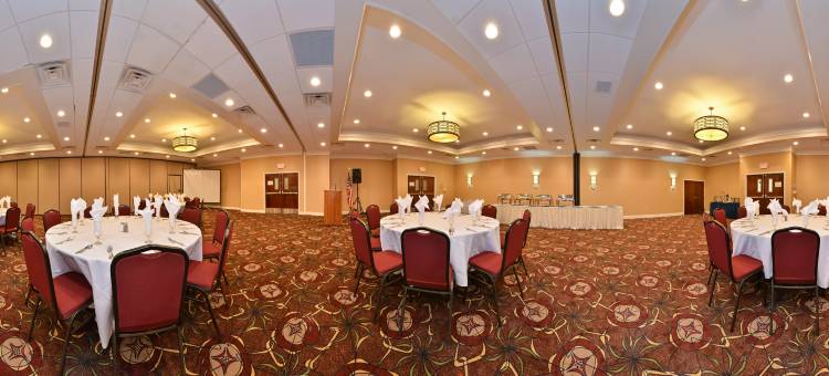 Holiday Inn 新伦敦(Holiday Inn NEW LONDON - MYSTIC AREA by IHG)图片