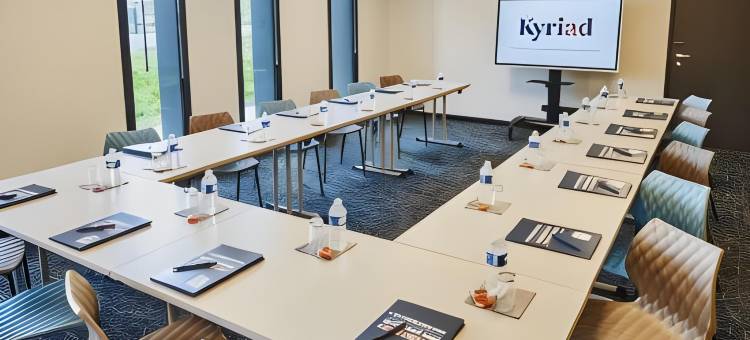 康布斯拉维尔塞纳特凯亚德酒店(Kyriad Combs-La-Ville - Senart)图片