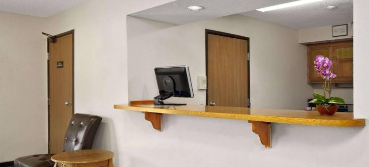 威廉姆斯湖温德姆速8酒店(Super 8 by Wyndham Williams Lake BC)图片