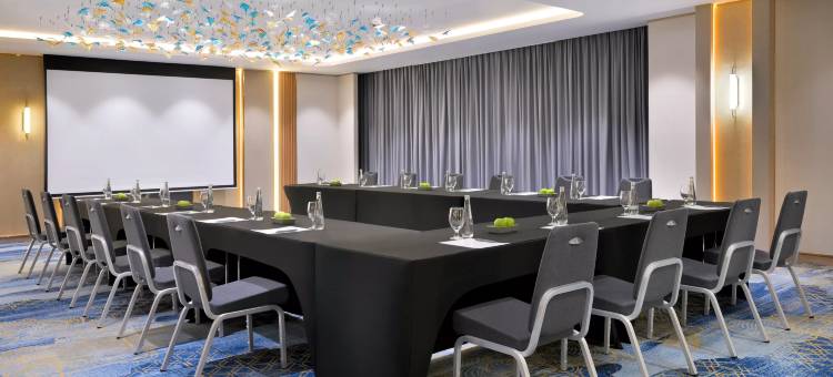 迪拜皇冠假日酒店(Crowne Plaza - Dubai Jumeirah)图片