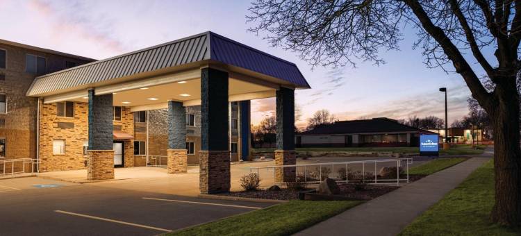 威斯康星麦迪逊美吟温德姆酒店(AmericInn by Wyndham Madison WI)图片