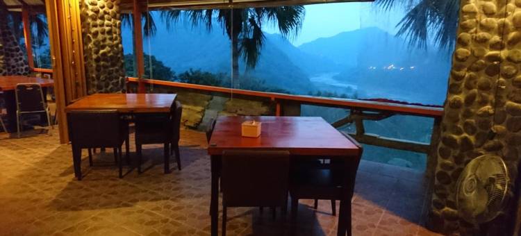 隐峇里山庄图片