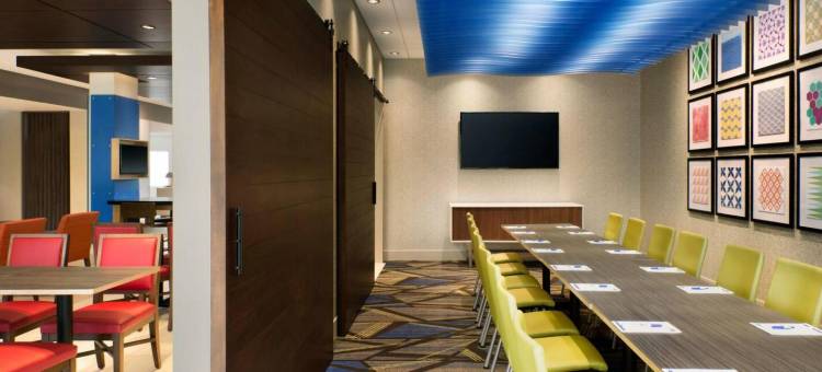 Holiday Inn Express & Suites Auburn Hills South图片