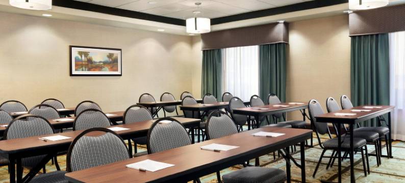 希尔顿欢朋套房酒店-西萨克拉门托(Hampton Inn & Suites by Hilton West Sacramento)图片