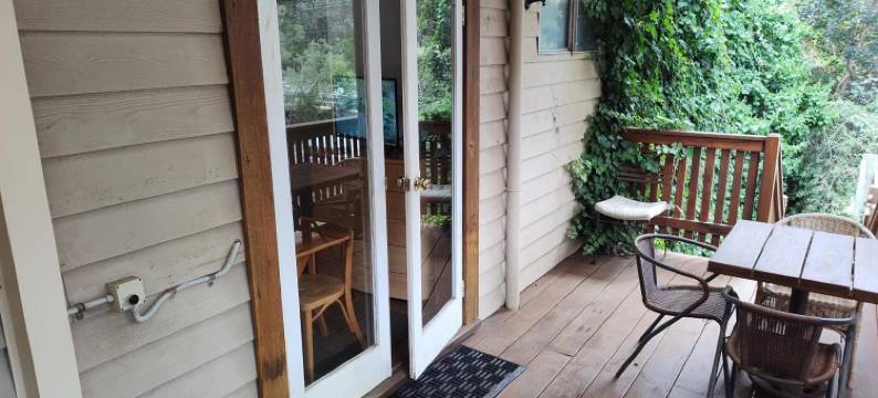 亚当森斯滨江住宿(Adamsons Riverside Accommodation)图片