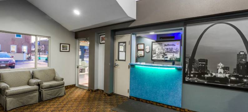 贝尔维尔圣路易斯地区速8酒店(Super 8 by Wyndham Belleville IL/St. Louis Area)图片
