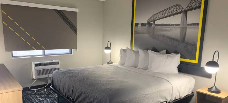 温德姆速8酒店柯克斯维尔-大学区(Super 8 by Wyndham Kirksville University Area)图片