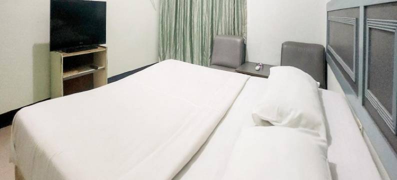 RedDoorz Near Pelabuhan Sri Bintan Pura Tanjungpinang图片