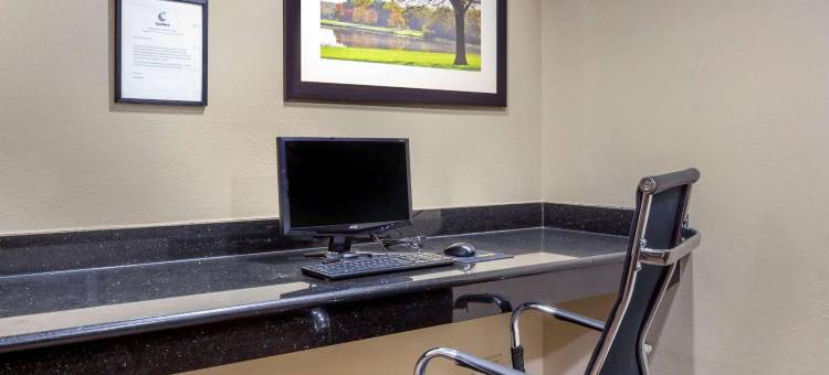 绍姆堡霍夫曼庄园舒适酒店(Comfort Inn Hoffman Estates - Schaumburg)图片