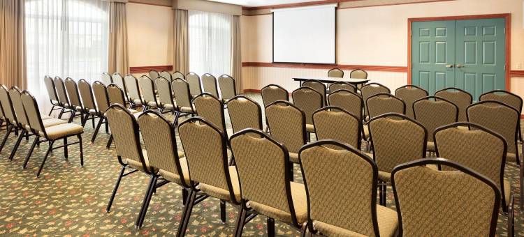 密歇根市丽怡酒店(Country Inn & Suites by Radisson, Michigan City, IN)图片