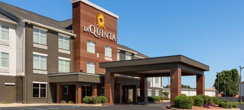 安尼斯顿牛津拉昆塔温德姆套房酒店(La Quinta Inn & Suites by Wyndham Oxford - Anniston)图片