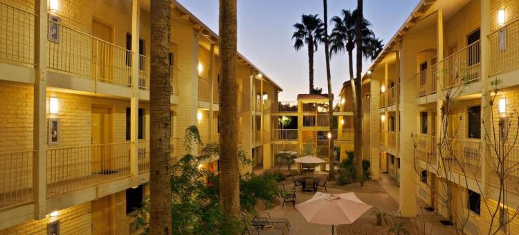 凤凰城天港机场拉昆塔温德姆酒店(La Quinta Inn by Wyndham Phoenix Sky Harbor Airport)图片