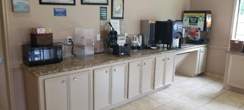 皇宫酒店(Scottish Inn & Suites)图片