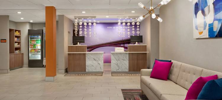 拉克万纳拉昆塔温德姆套房酒店(La Quinta Inn & Suites by Wyndham Lackawanna)图片