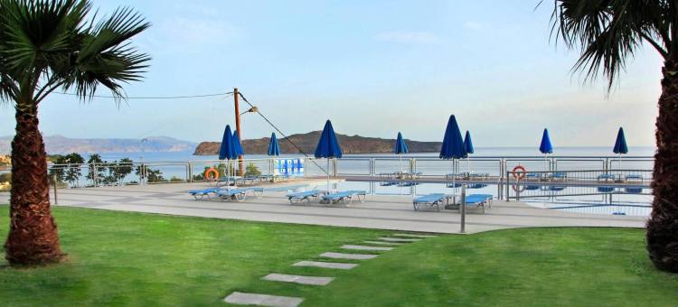 瑞尼尔斯酒店(Renieris Hotel)图片