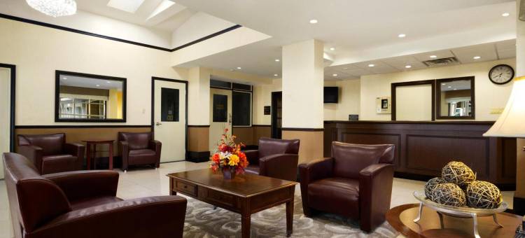 布罗克维尔速8酒店(Super 8 by Wyndham Brockville)图片