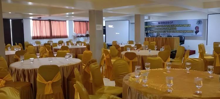 凯迪里德普拉特尼亚沃特酒店(Votel Hotel De'Pratnya Kediri)图片