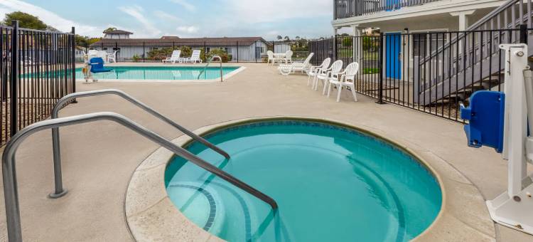 温德姆戴斯酒店-阿罗约格兰德/皮斯莫海滩(Days Inn by Wyndham Arroyo Grande/Pismo Beach)图片