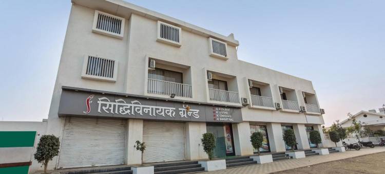 OYO 26117 施地维纳雅克庆祝酒店(OYO 26117 Hotel Siddhivinayak Celebrations)图片