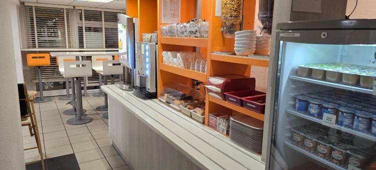 南欧比耶尔克莱蒙费朗普瑞米尔经典酒店(Premiere Classe Clermont Ferrand Sud - AUBIÈRE)图片