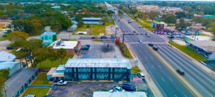 OYO管理的阿拉丁汽车旅馆，梅里特岛(Aladdin Motel by OYO Merritt Island)图片