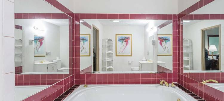 罗利格伦伍德-克拉布特里戴斯酒店(Days Inn by Wyndham Raleigh Glenwood-Crabtree)图片