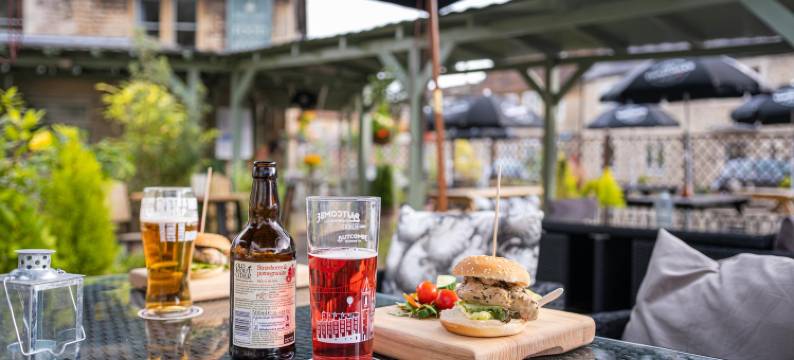 玫瑰皇冠酒店(Rose and Crown Bath)图片