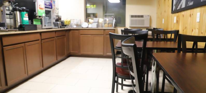 弗吉尼亚里士满机场速8酒店(Super 8 by Wyndham Richmond Airport VA)图片