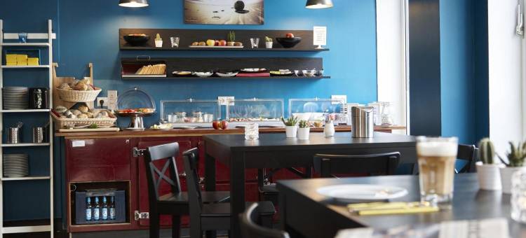 基尔列日广场13号酒店-普瑞米尔经典(Hotel Liegeplatz 13 Kiel by Premiere Classe)图片