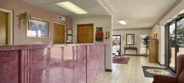 斯普林代尔速8酒店(Super 8 by Wyndham Springdale AR)图片