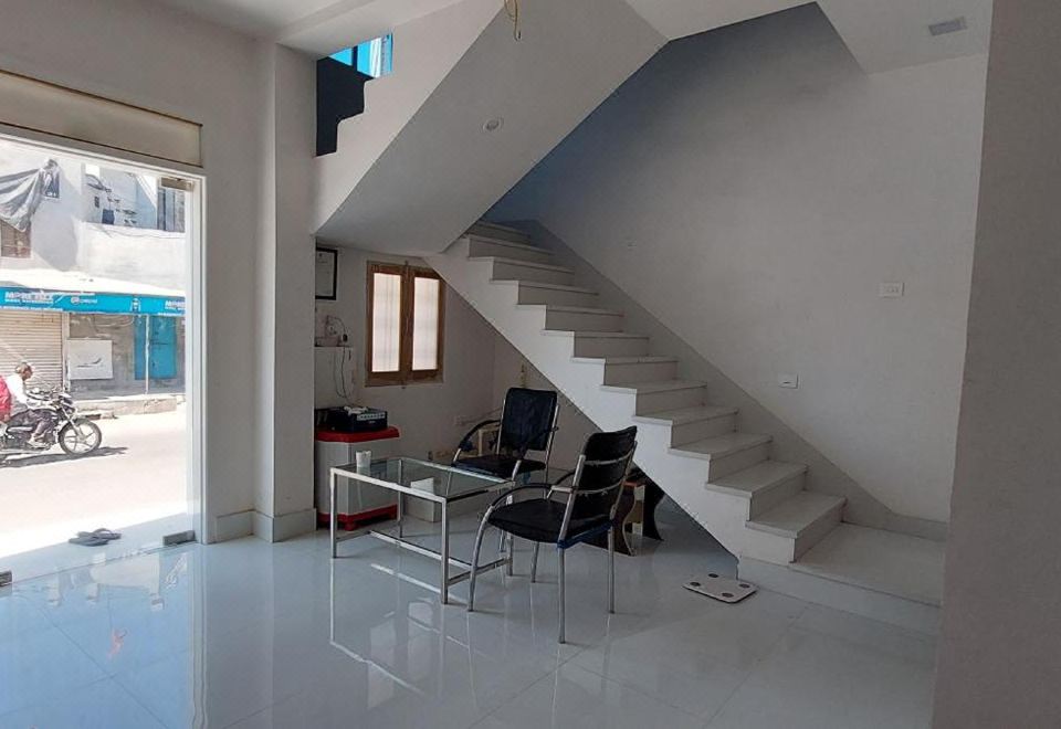 Planet Star Homestay Hotel Overview