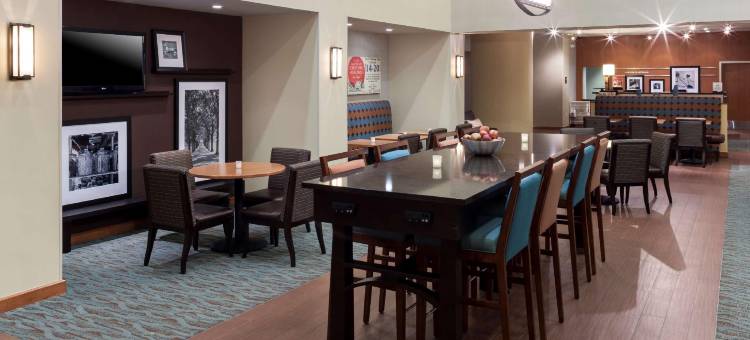 圣路易斯森林公园欢朋套房酒店(Hampton Inn & Suites St. Louis at Forest Park)图片