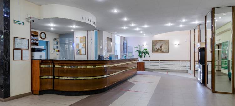 阿利奥特旅馆(Aliot Hotel)图片