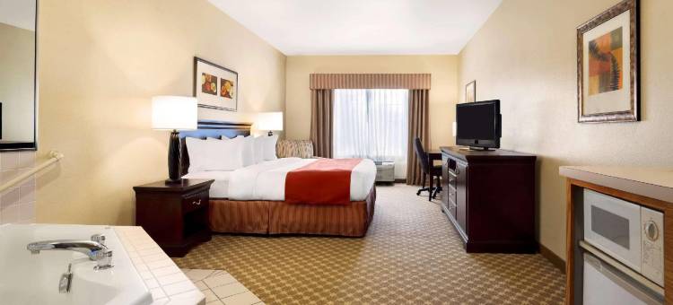爱荷华克林顿丽怡酒店(Country Inn & Suites by Radisson, Clinton, IA)图片