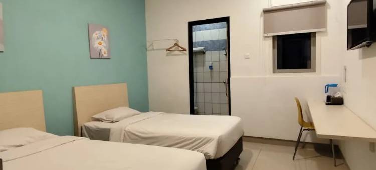 城市景观酒店MS客房旅馆-新邦利马-由红门酒店管理(Urbanview Hotel MS Rooms Inn Simpang Lima by RedDoorz)图片