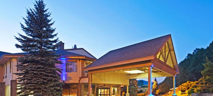 Holiday Inn Express 吹岩南(Holiday Inn Express Blowing Rock South)图片