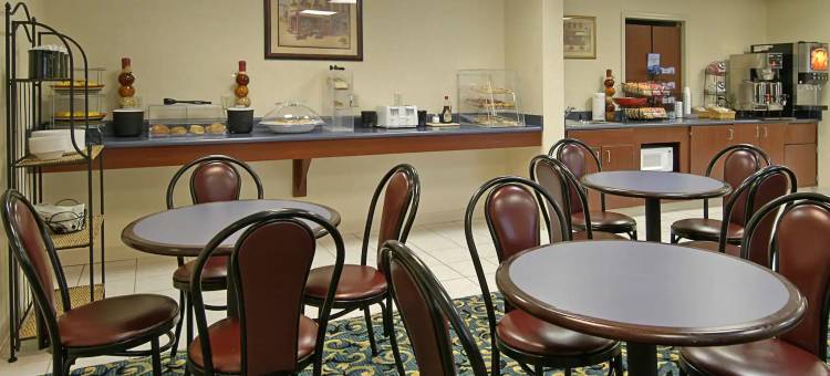 芒特斯特灵温德姆华美达酒店(Ramada Limited Mount Sterling)图片