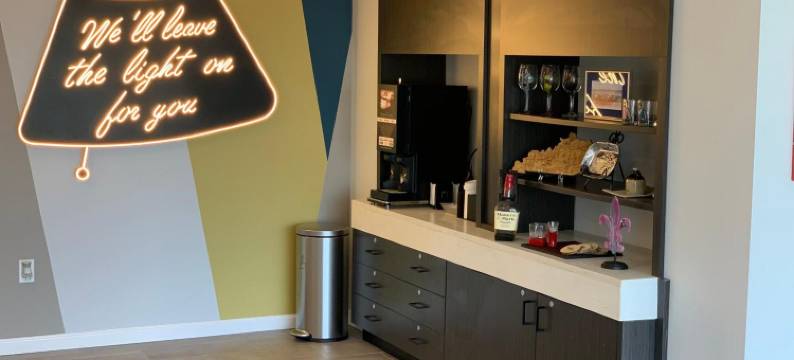 路易斯维尔,肯塔基6号汽车旅馆 - 机场 - 会展中心(Motel 6 Louisville, KY - Airport - Fair Expo)图片