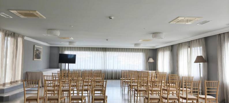 塞尔科蒂尔夸特罗波斯特斯酒店(Hotel Sercotel Cuatro Postes)图片