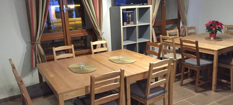 乌帕河畔斯沃博达滑雪酒店(Ski Hotel Svoboda Nad Úpou)图片