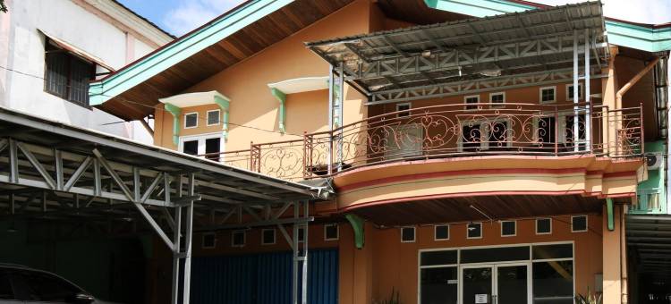 红多兹伊斯兰酒店-三马林达潘格兰苏里亚纳塔(RedDoorz Syariah @ Pangeran Suryanata Samarinda)图片