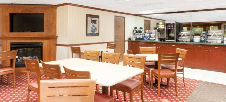 布里奇波特-法兰克幕斯温德姆呗盟套房酒店(Baymont by Wyndham Bridgeport/Frankenmuth)图片